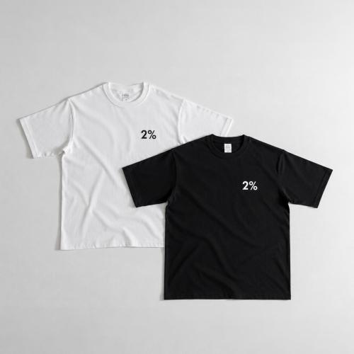 2% LOGO TEE(トゥーパーセント ロゴ ティー)